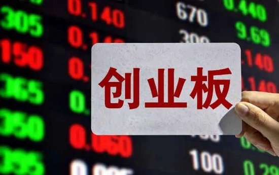 静待光明？资金从未放弃创业板，ETF逆向抄底超300亿